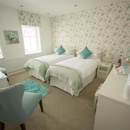 Queen Bee & B Merthyr Tydfil Exterior foto